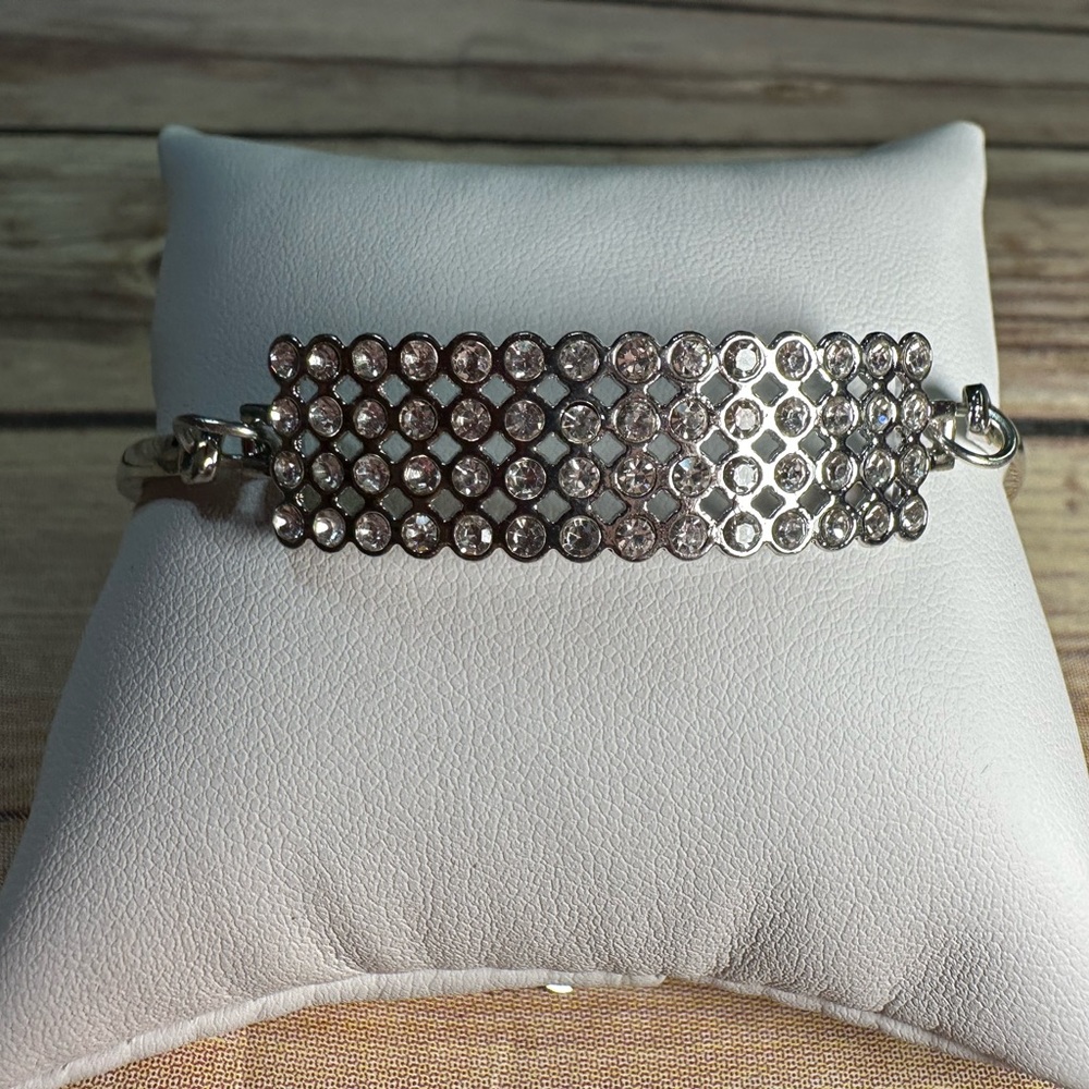 Silver & Rhinestone clasp bracelet - Picture 5 of 5